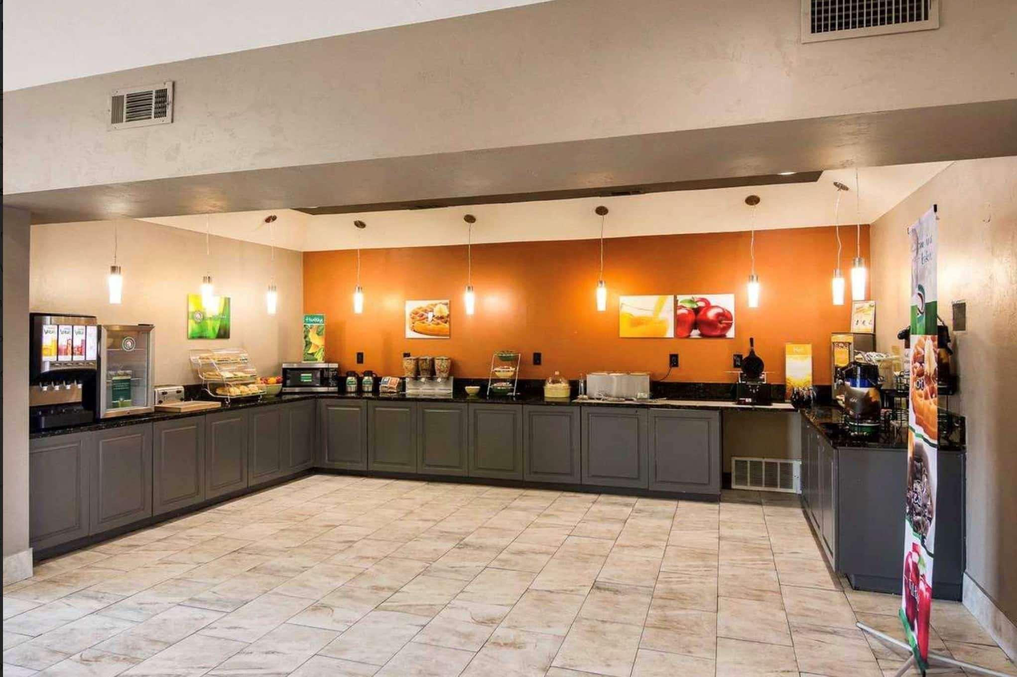 HOTEL DAYS INN BY WYNDHAM FORT WORTH NORTH / FOSSIL CREEK FORT WORTH, TX 3*  (United States) - from US$ 69 | BOOKED